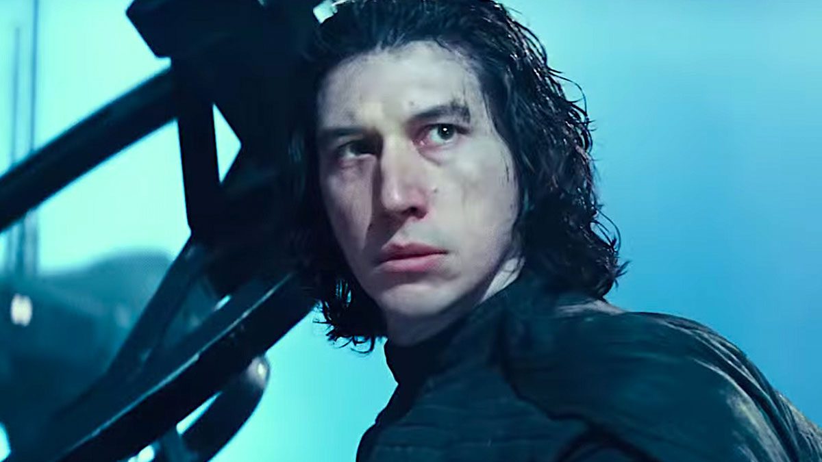 Adam Driver Kylo Ren Originally Wasn T Redeemed Geeks Gamers