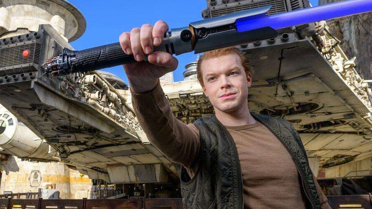 Jedi Fallen Order Lightsaber Arrives At Galaxy's Edge