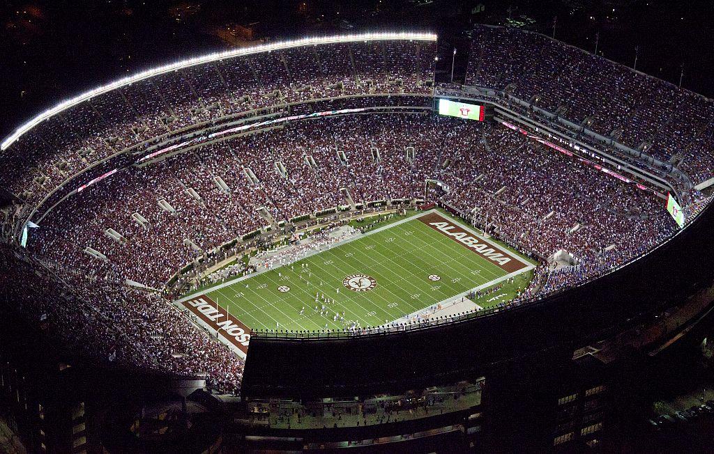 Universtiy-of-Alabama-stadium-by-photographer-Carol-Highsmith-Library-of-Congress