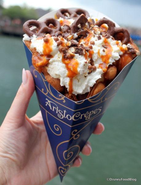 Aristocrepes-Salted-Caramel-Bubble-Waffle-459x600